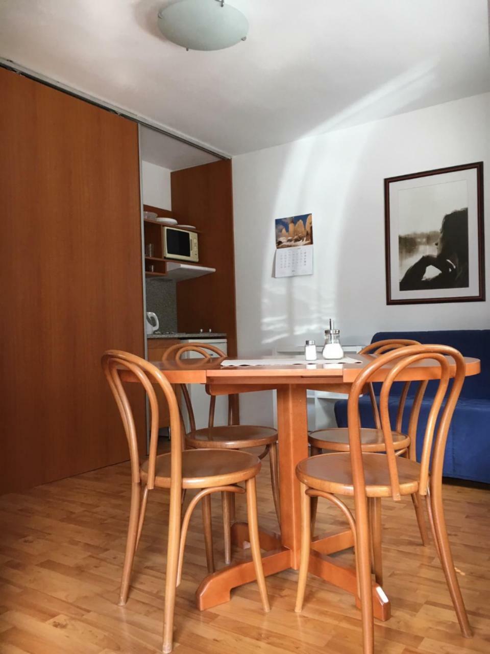 Apartmany Solum 迪马诺卡多林纳 外观 照片
